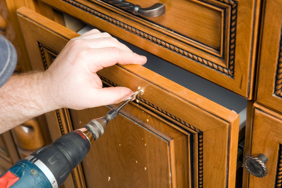 how to install kitchen cabinet hardware How to install kitchen cabinet hardware without coming unhinged