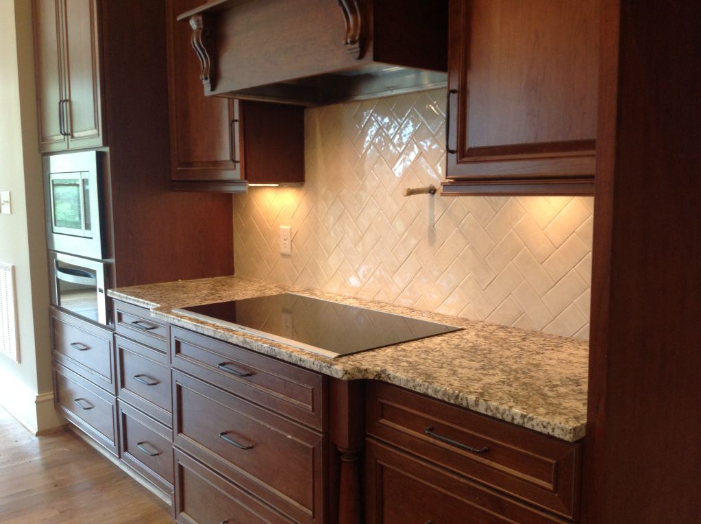 Herringbone Backsplash with Dark Cabinets +41 the insider secret on herringbone backsplash kitchen dark cabinets